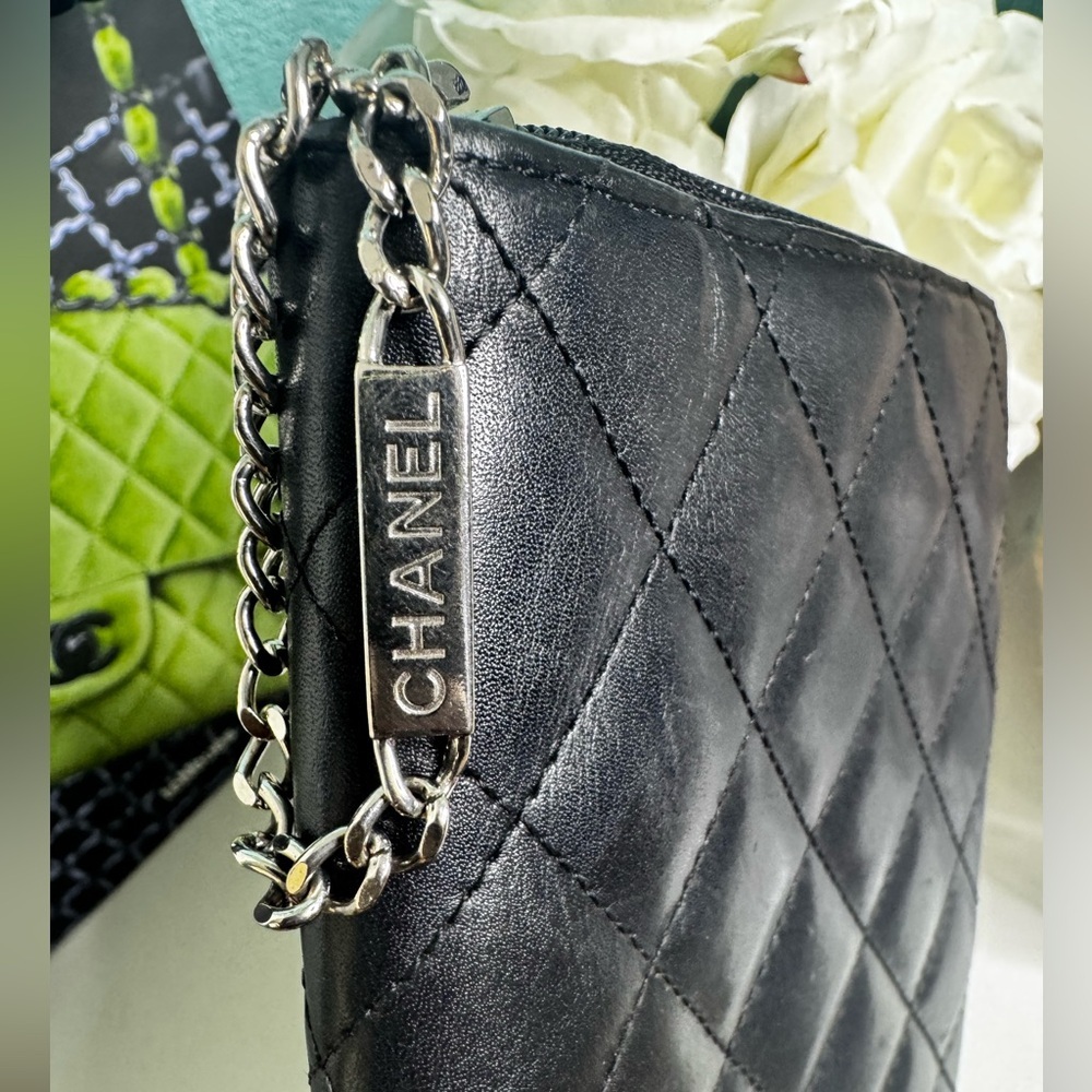 CHANEL Cambon Quilted Wallet Organizer - Picture 5 of 17